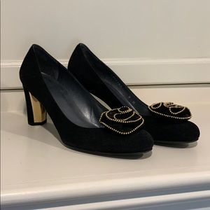 Stuart Weitzman Black Suede Pumps size 8